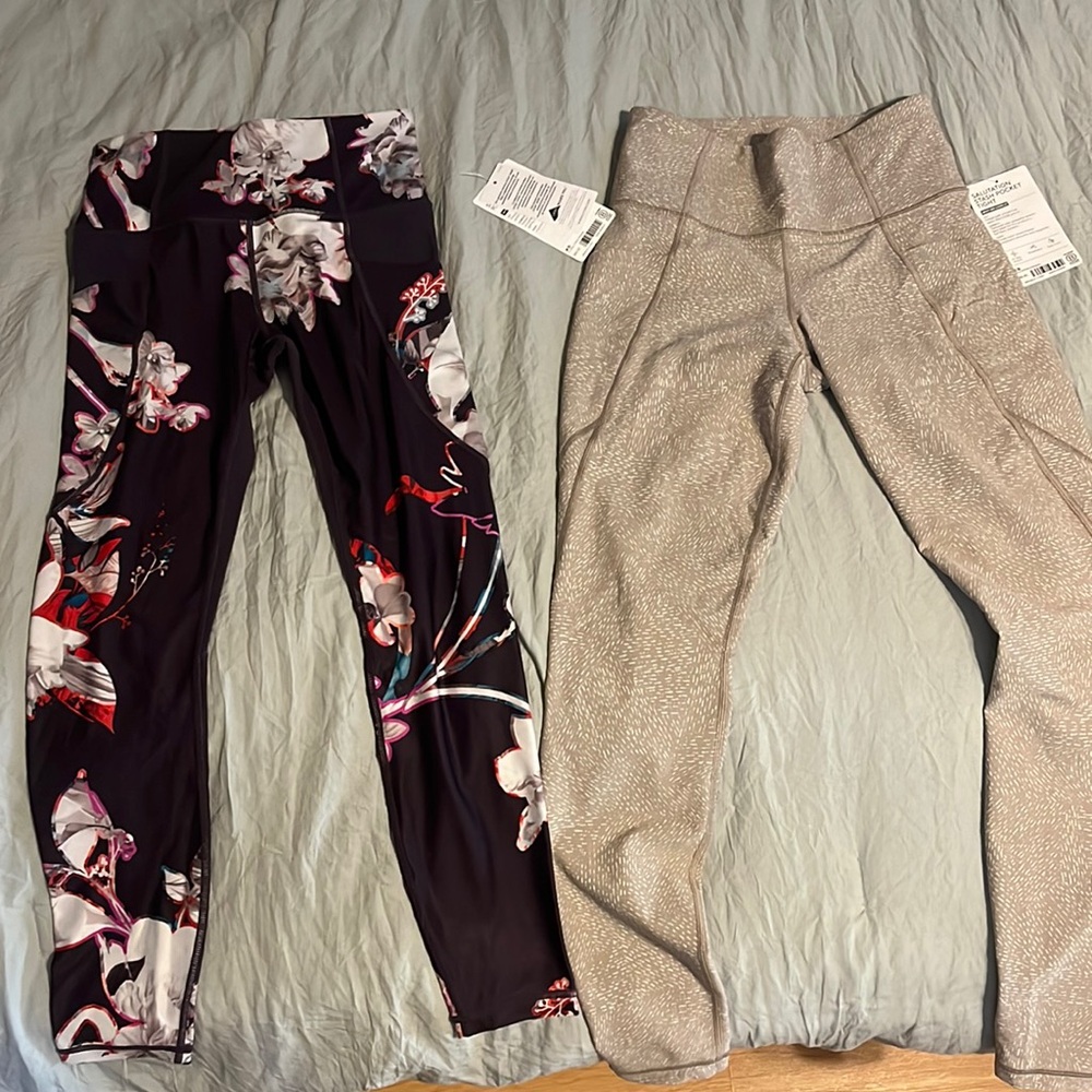 2 Athleta Salutation Stash pocket yoga pants XS